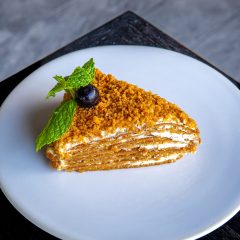 Honey-Cake-[N]