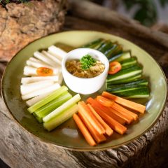 Veggie-Stick-with-Hummus-[R]-[V]